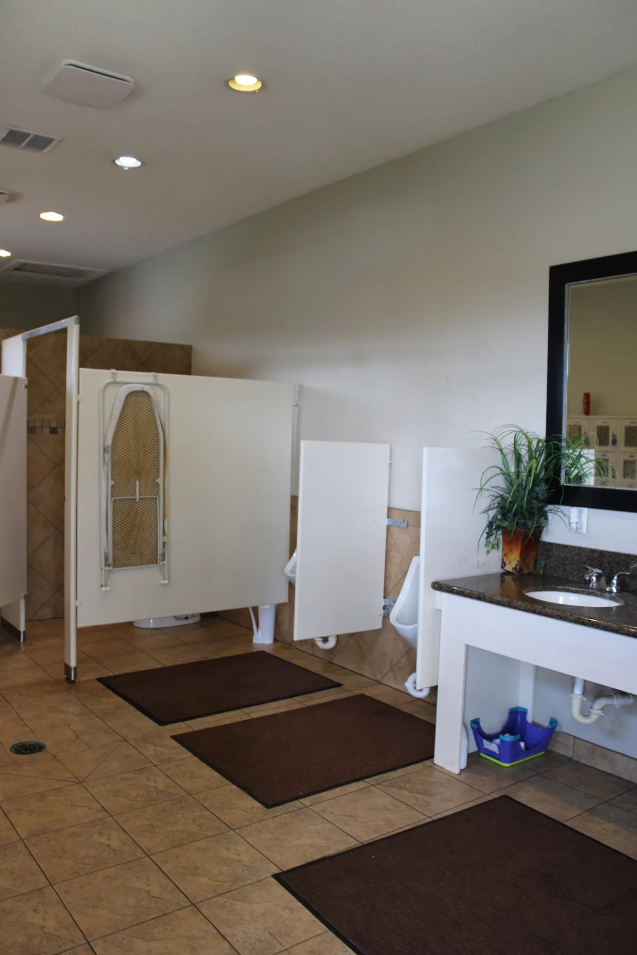 Restrooms & Showers at The Palms Marina