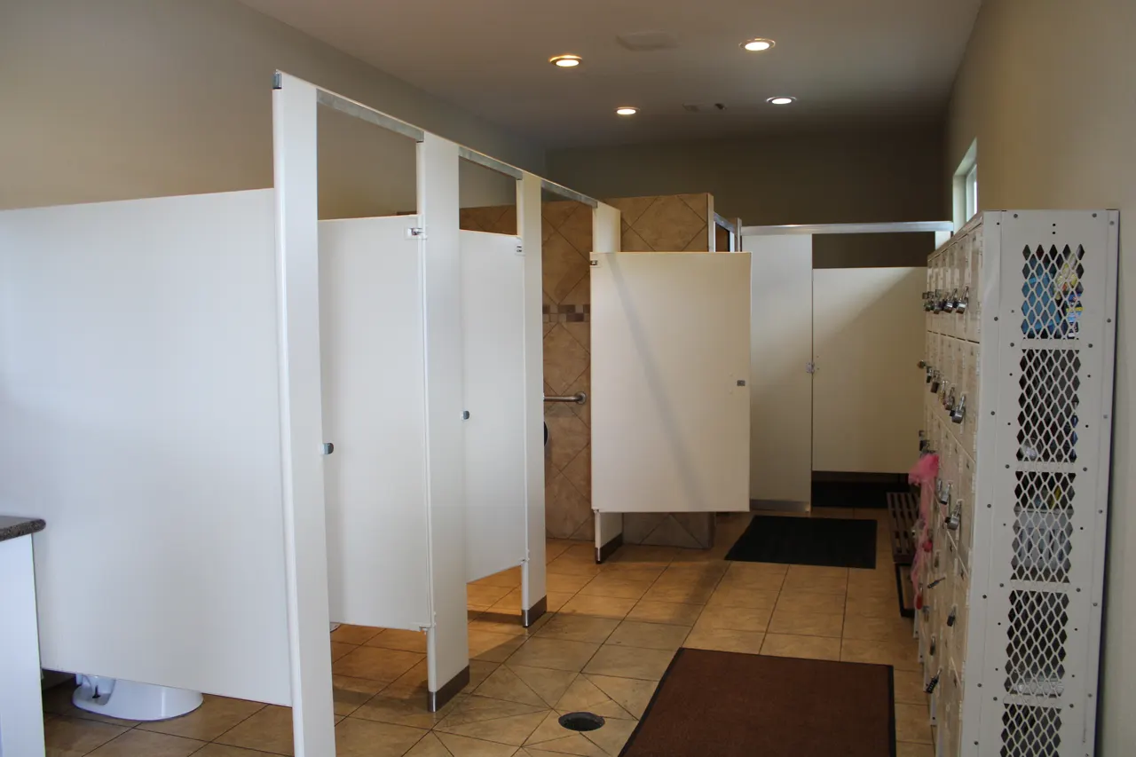 Restrooms & Showers at The Palms Marina